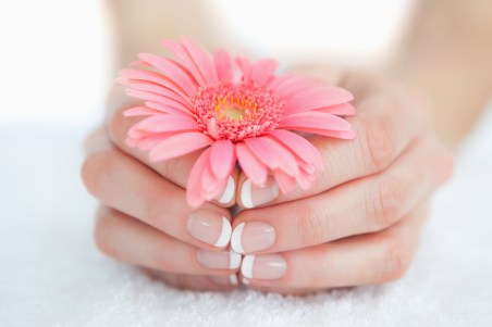 french-manicure-with-short-nails
